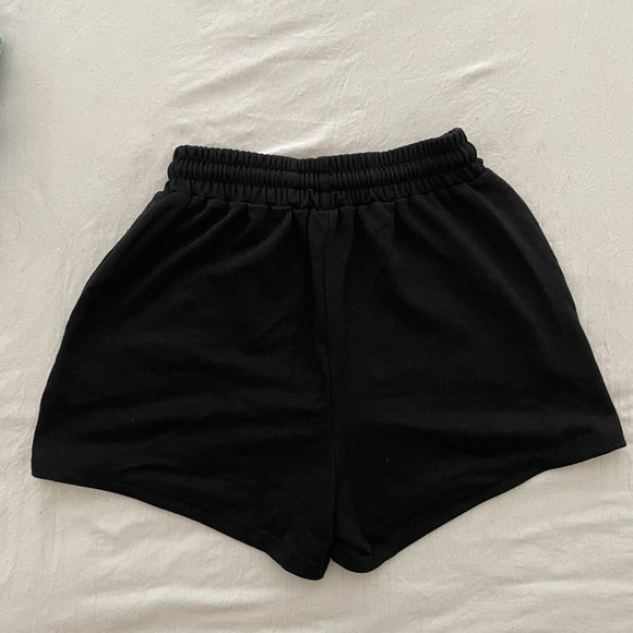 4 pairs of Blush Mark sweat shorts - Picture 7 of 11